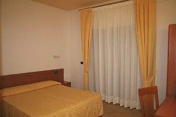 Perla Del Sole 2* Arenella (Syracuse)